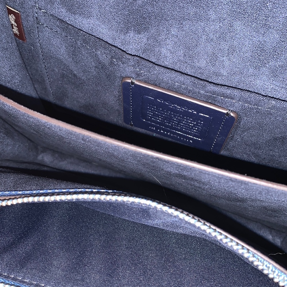 Coach - Picture 15 of 15